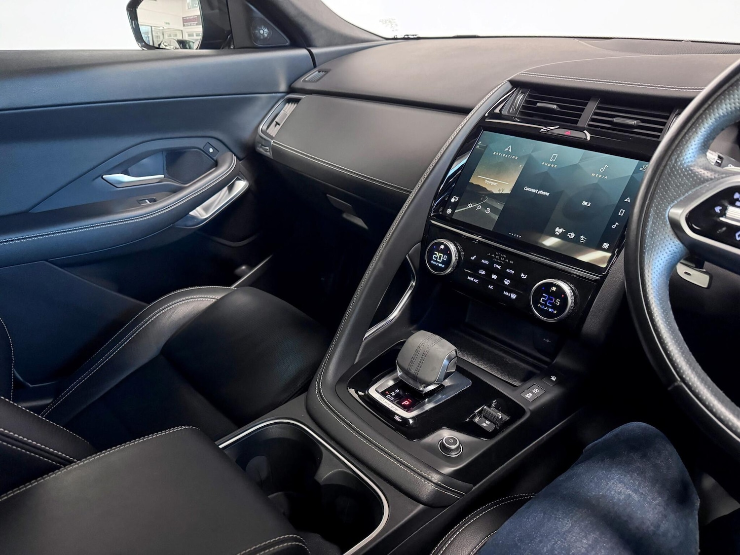 Used Jaguar E-Pace 2021 for sale - 77040028: Photo 24