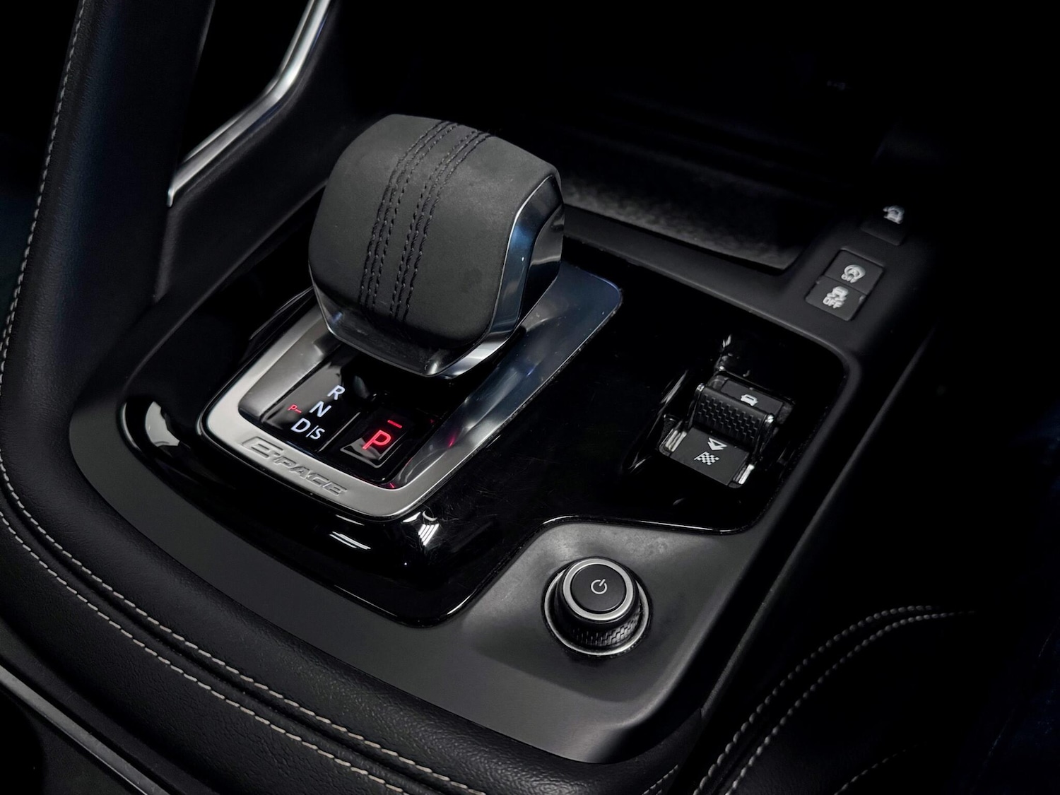 Used Jaguar E-Pace 2021 for sale - 77040028: Photo 28