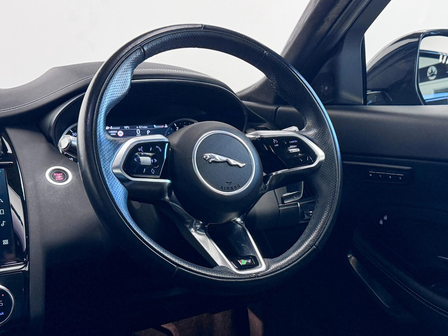 Used Jaguar E-Pace 2021 for sale - 77040028: Photo 32