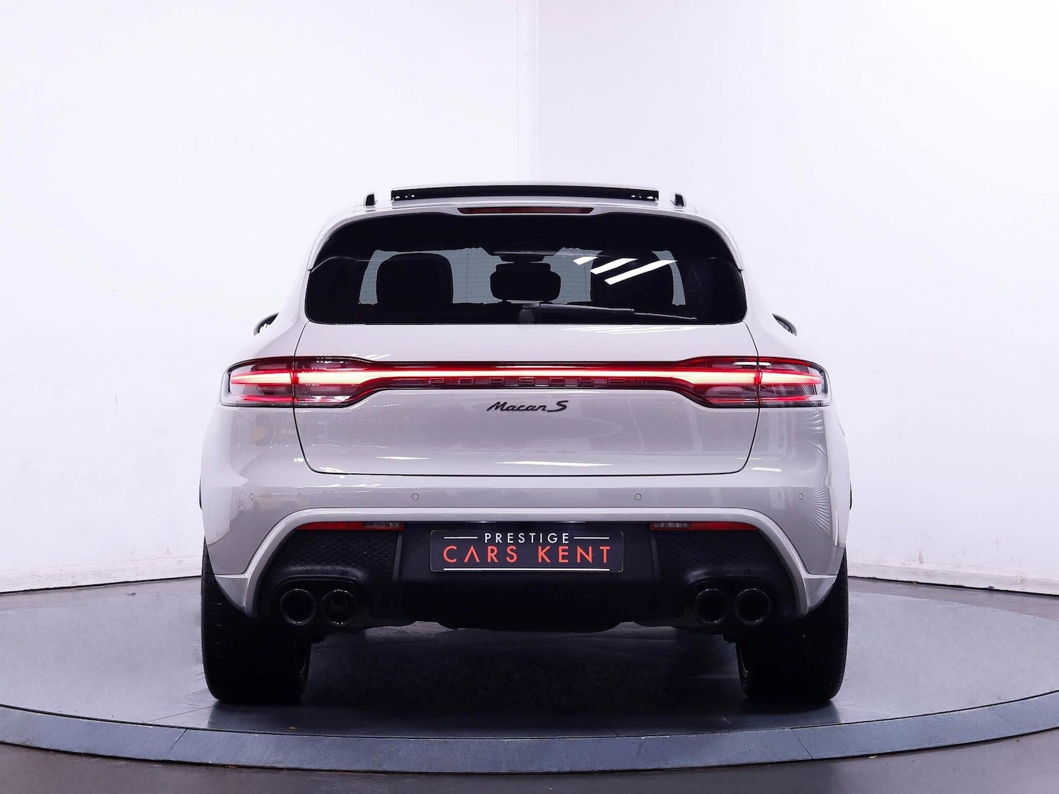 Used Porsche Macan 2022 for sale - 76425097: Photo 11