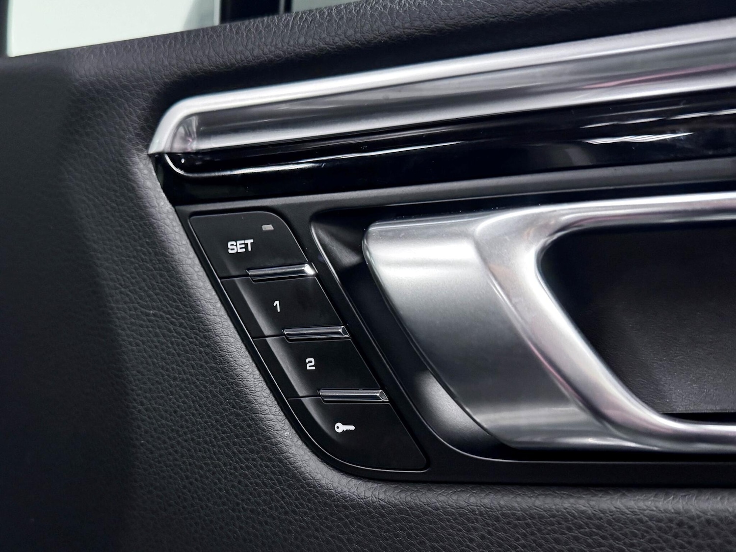 Used Porsche Macan 2022 for sale - 76425097: Photo 18