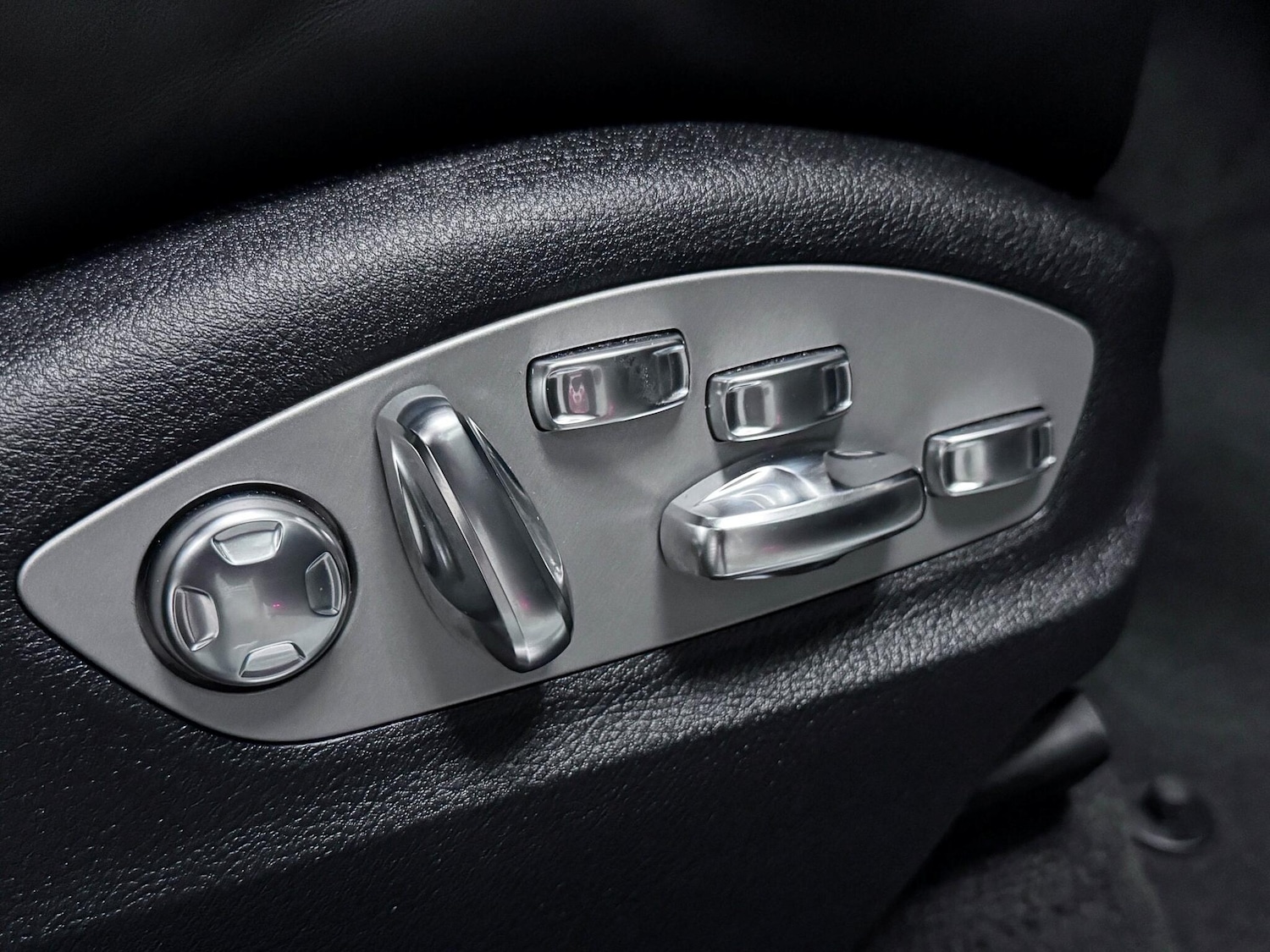 Used Porsche Macan 2022 for sale - 76425097: Photo 23