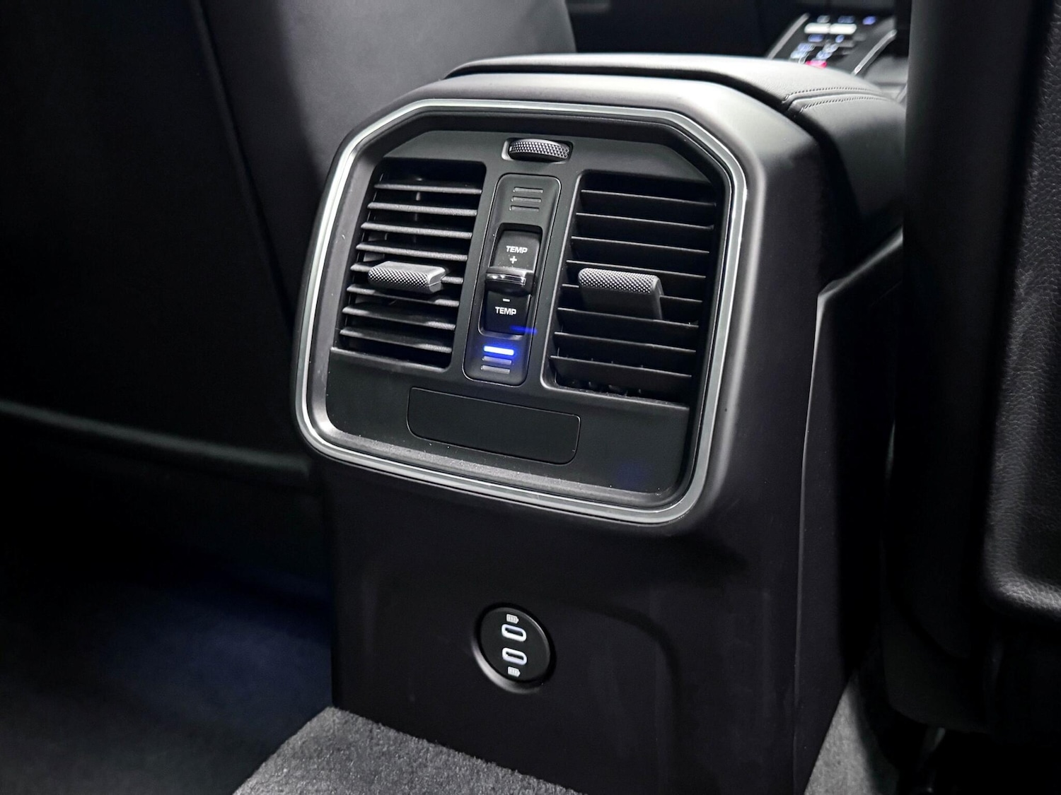 Used Porsche Macan 2022 for sale - 76425097: Photo 30