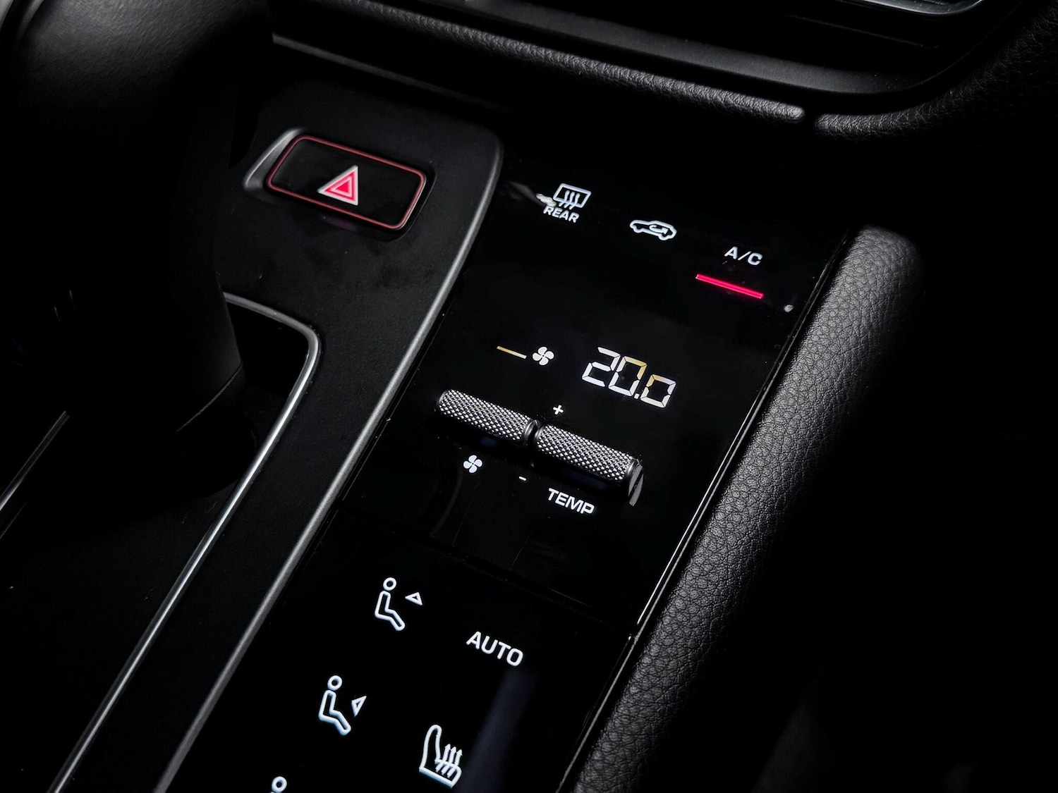 Used Porsche Macan 2022 for sale - 76425097: Photo 36