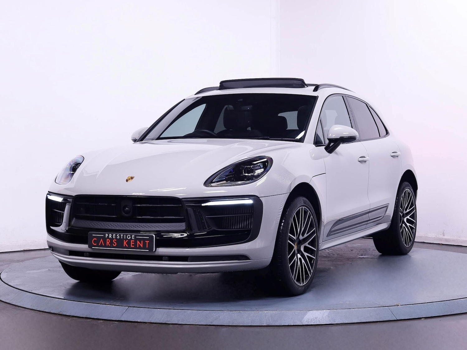 Used Porsche Macan 2022 for sale - 76425097: Photo 6