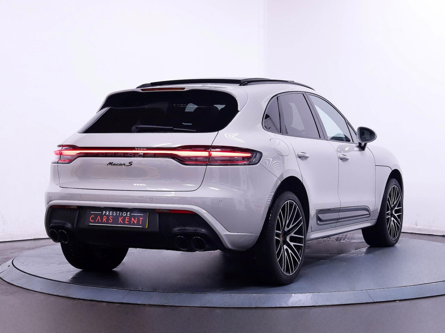 Used Porsche Macan 2022 for sale - 76425097: Photo 9