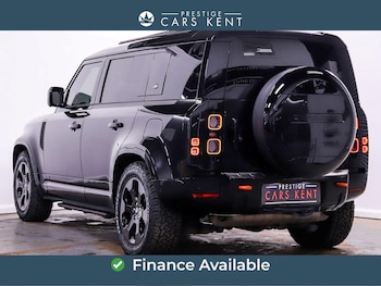 Used Land Rover Defender 110 2023 for sale - 77893130: Photo