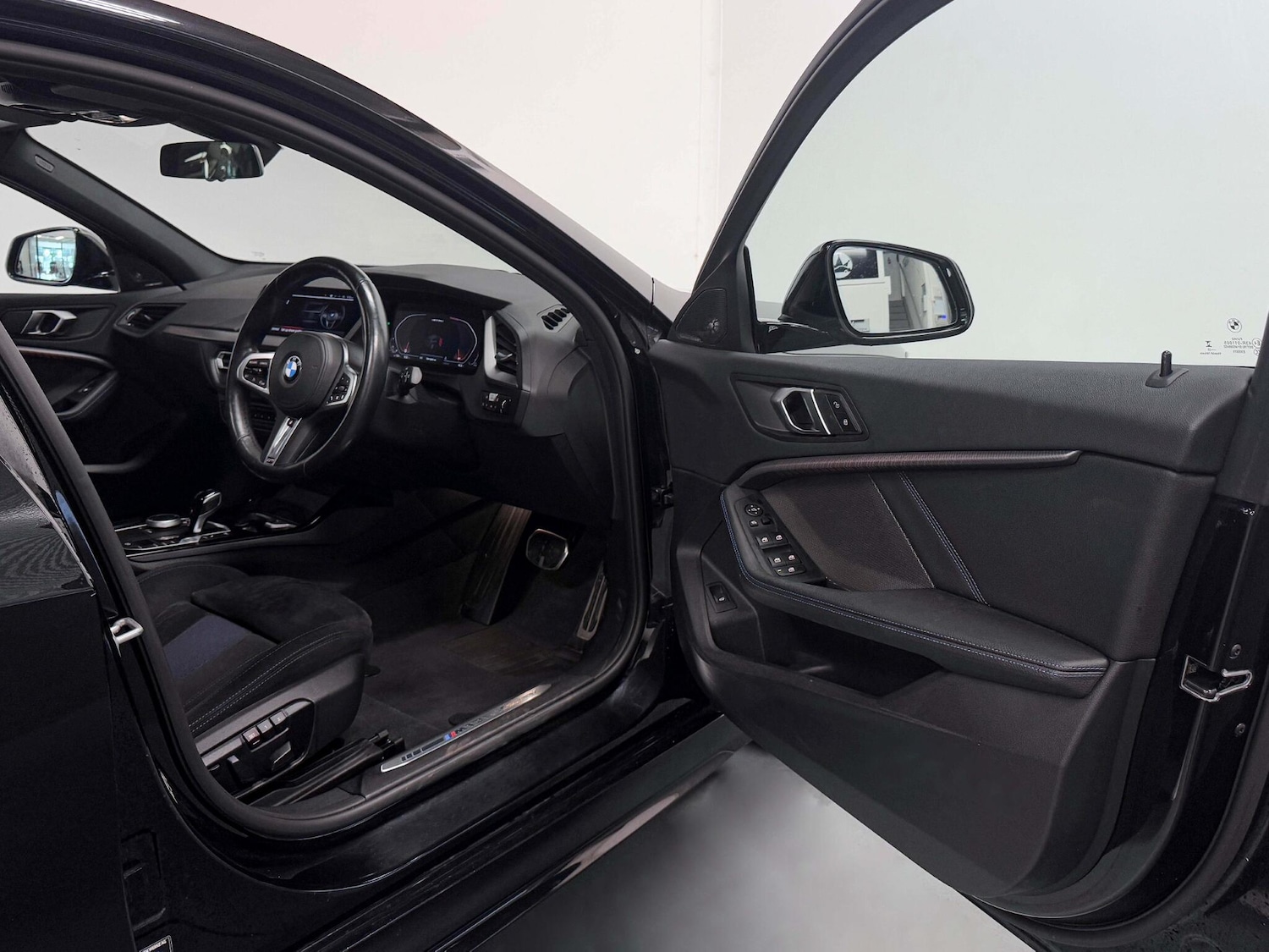 Used BMW 1 Series 2023 for sale - 76032092: Photo 16