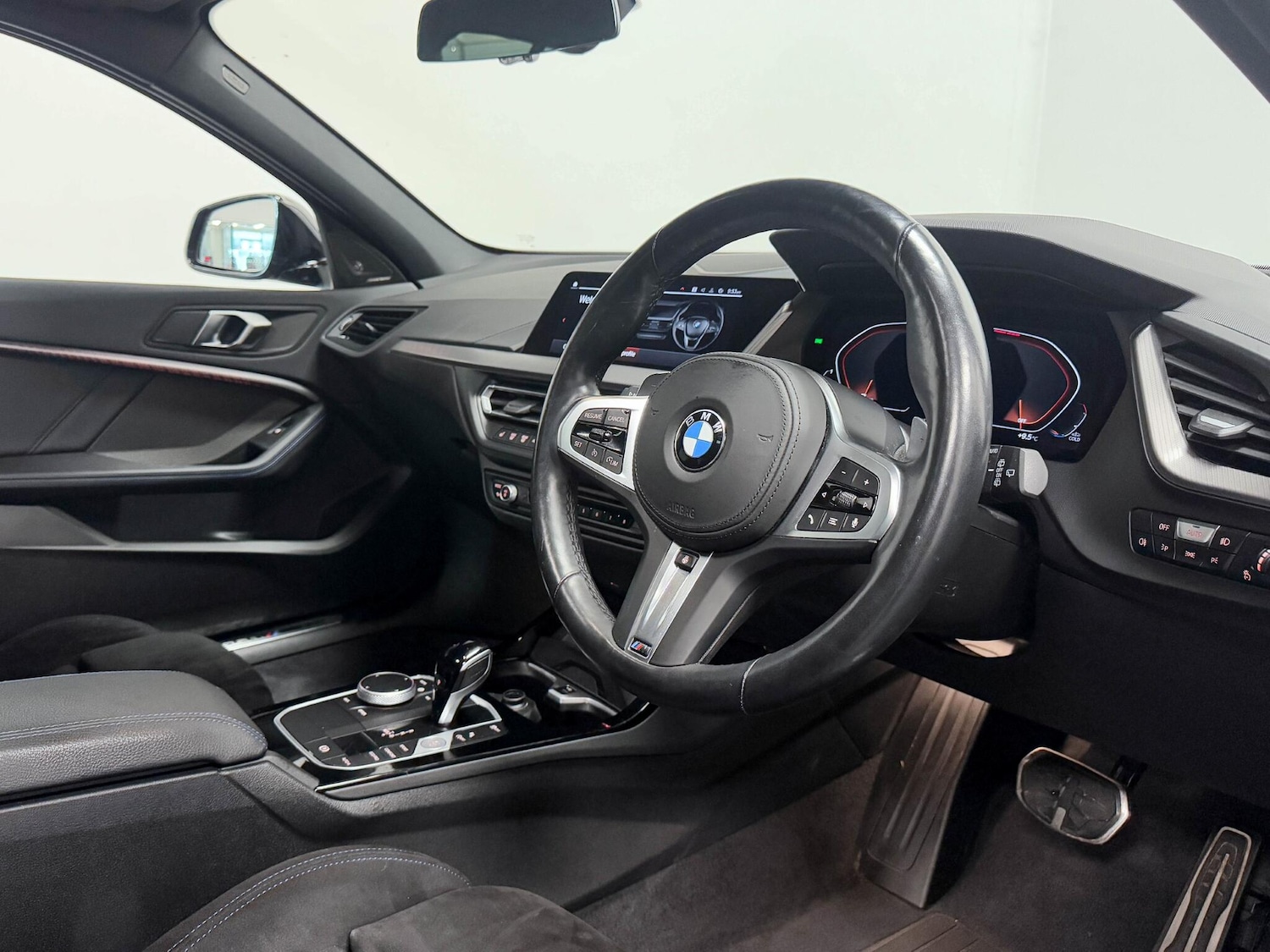 Used BMW 1 Series 2023 for sale - 76032092: Photo 23