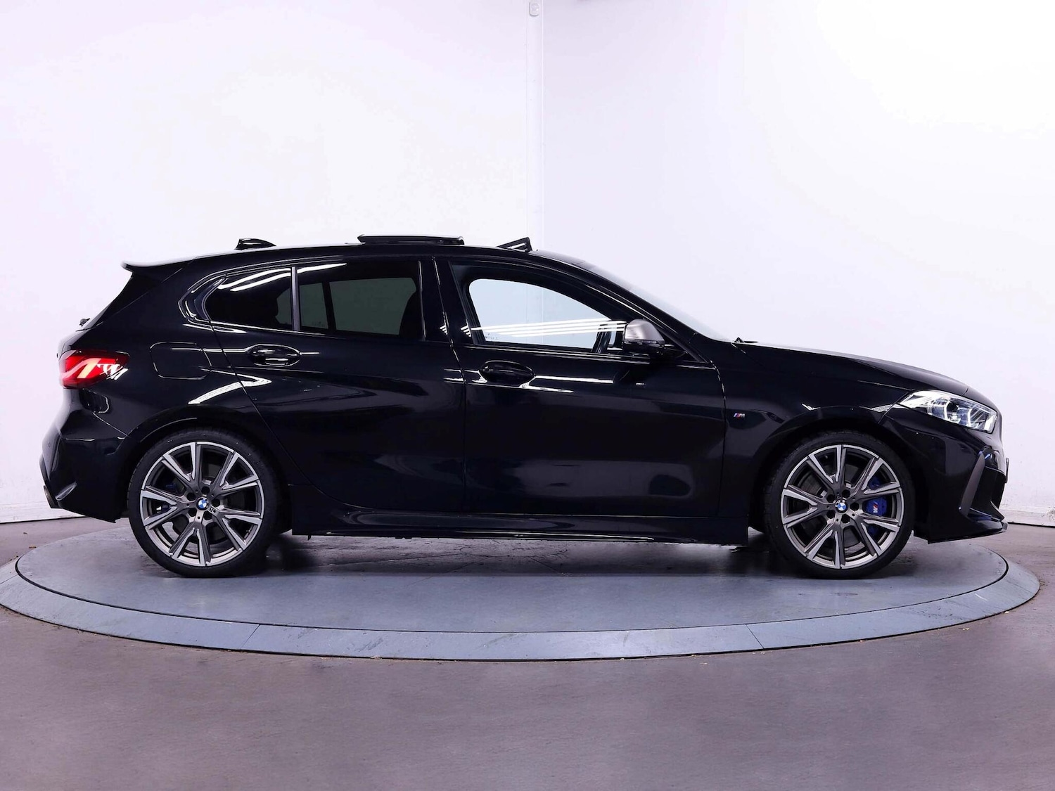 Used BMW 1 Series 2023 for sale - 76032092: Photo 8