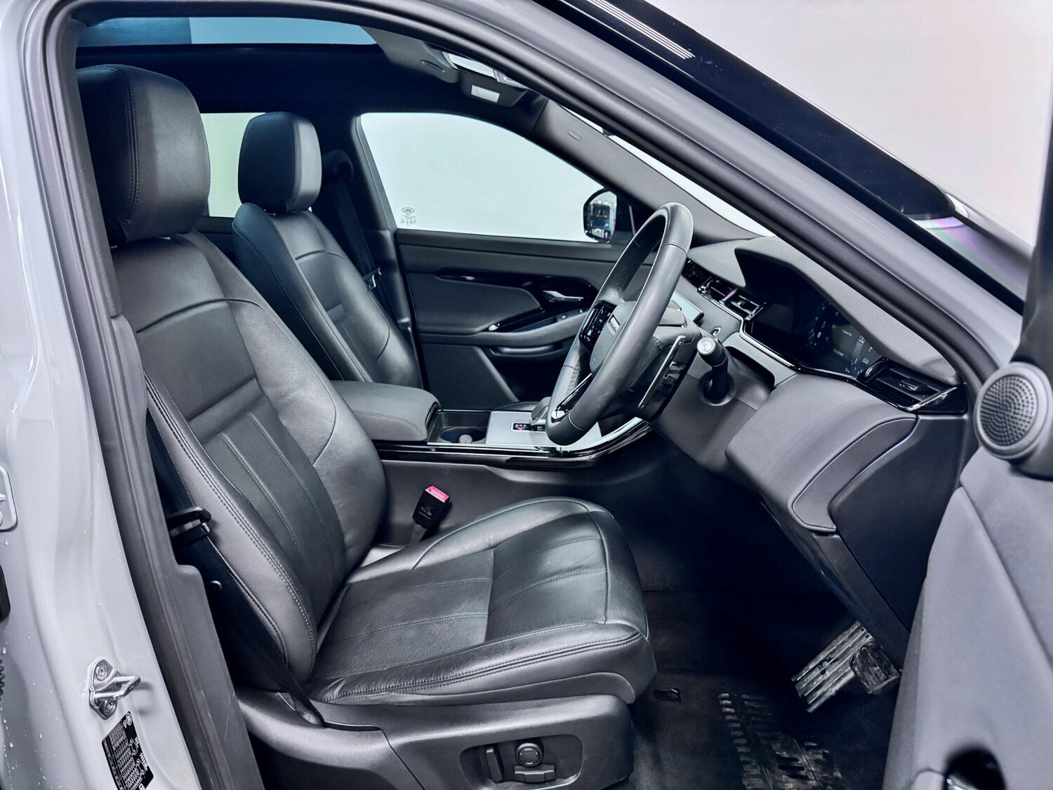 Used Land Rover Range Rover Evoque 2023 for sale - 77574845: Photo 18