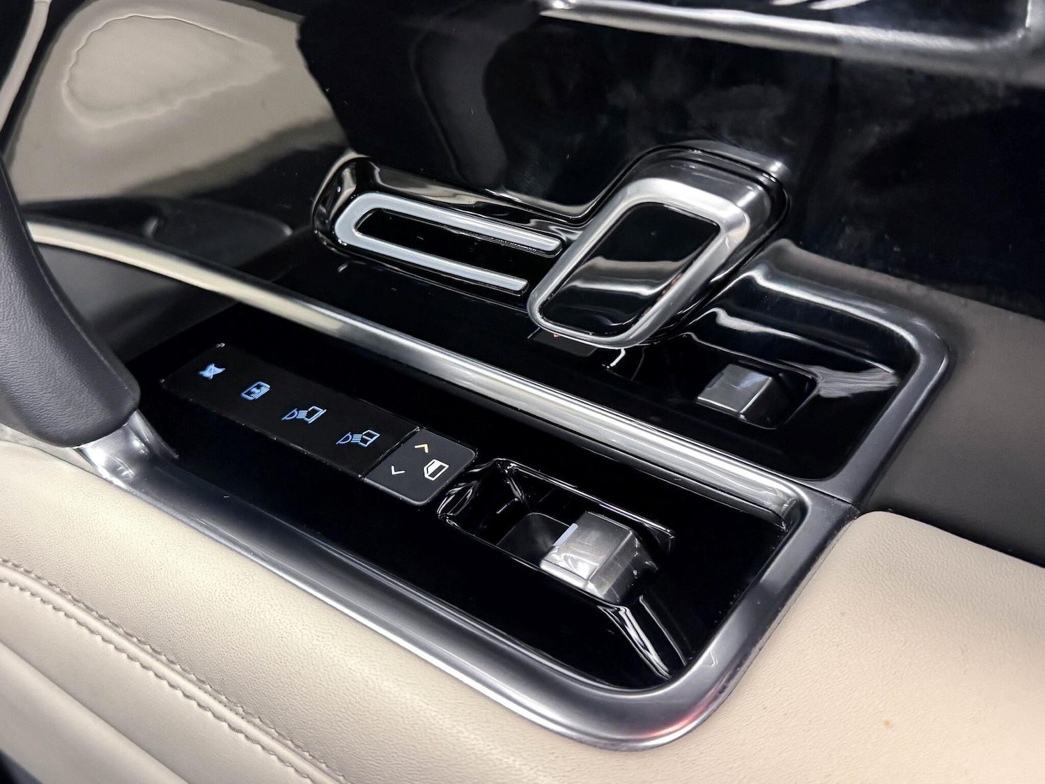 Used Land Rover Range Rover for sale - 76865624: Photo 27