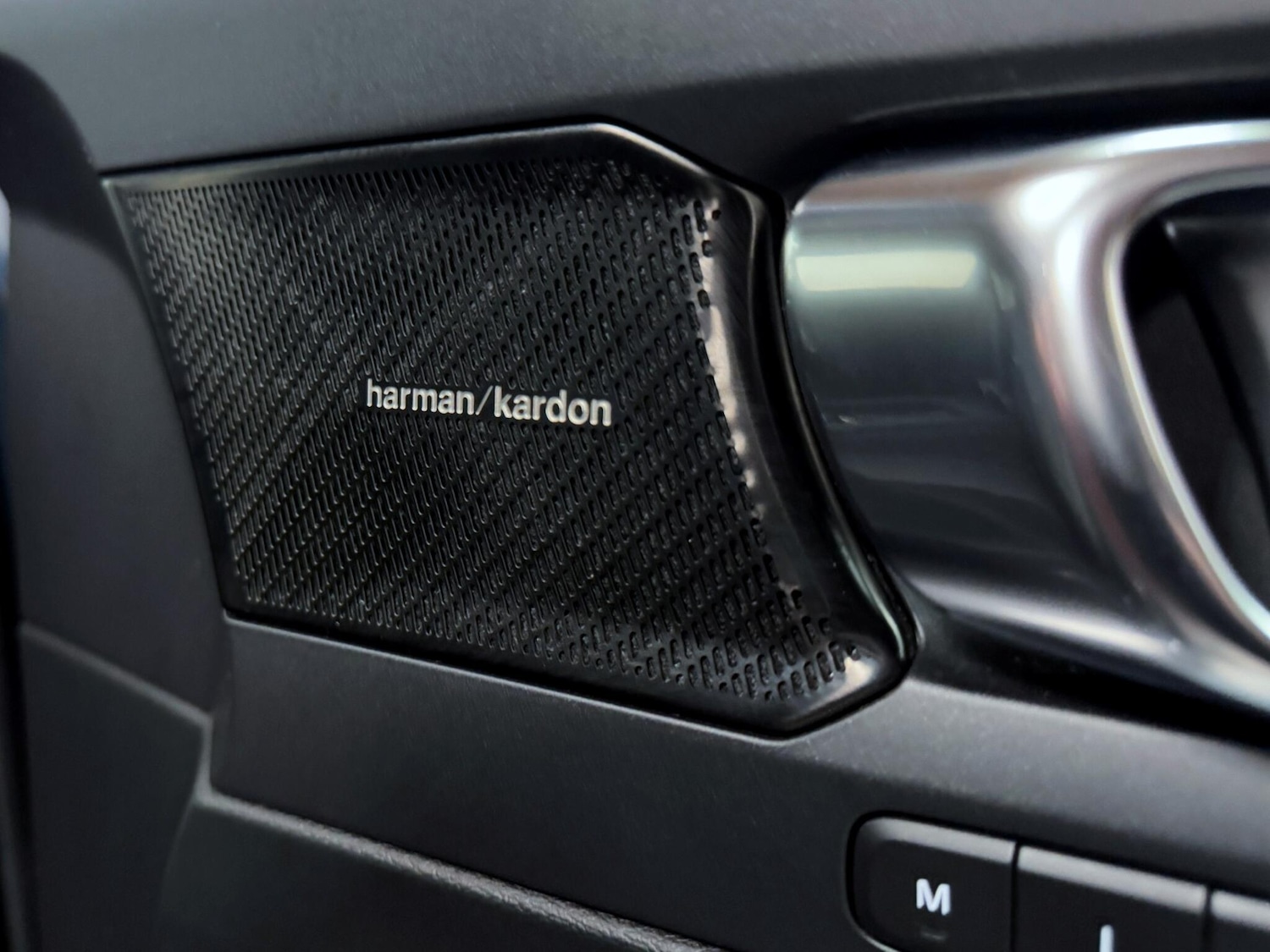 Used Volvo XC40 2019 for sale - 76284417: Photo 18