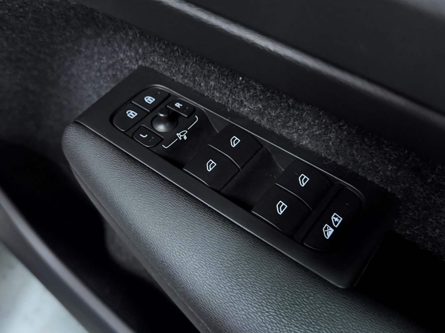 Used Volvo XC40 2019 for sale - 76284417: Photo 21