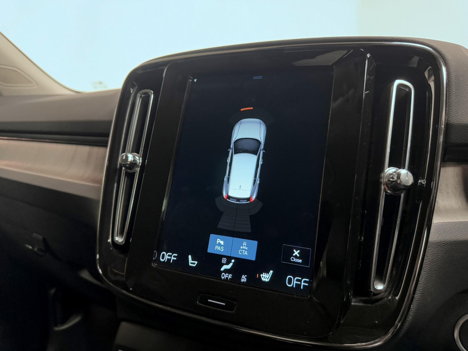 Used Volvo XC40 2019 for sale - 76284417: Photo 45