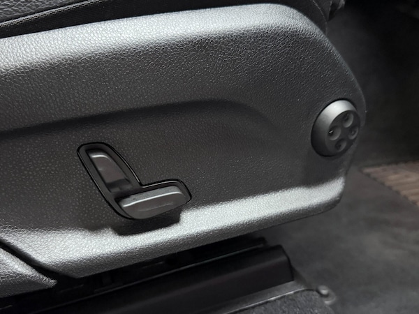 Used Mercedes-Benz GLC 2021 for sale - 75431880: Photo 21