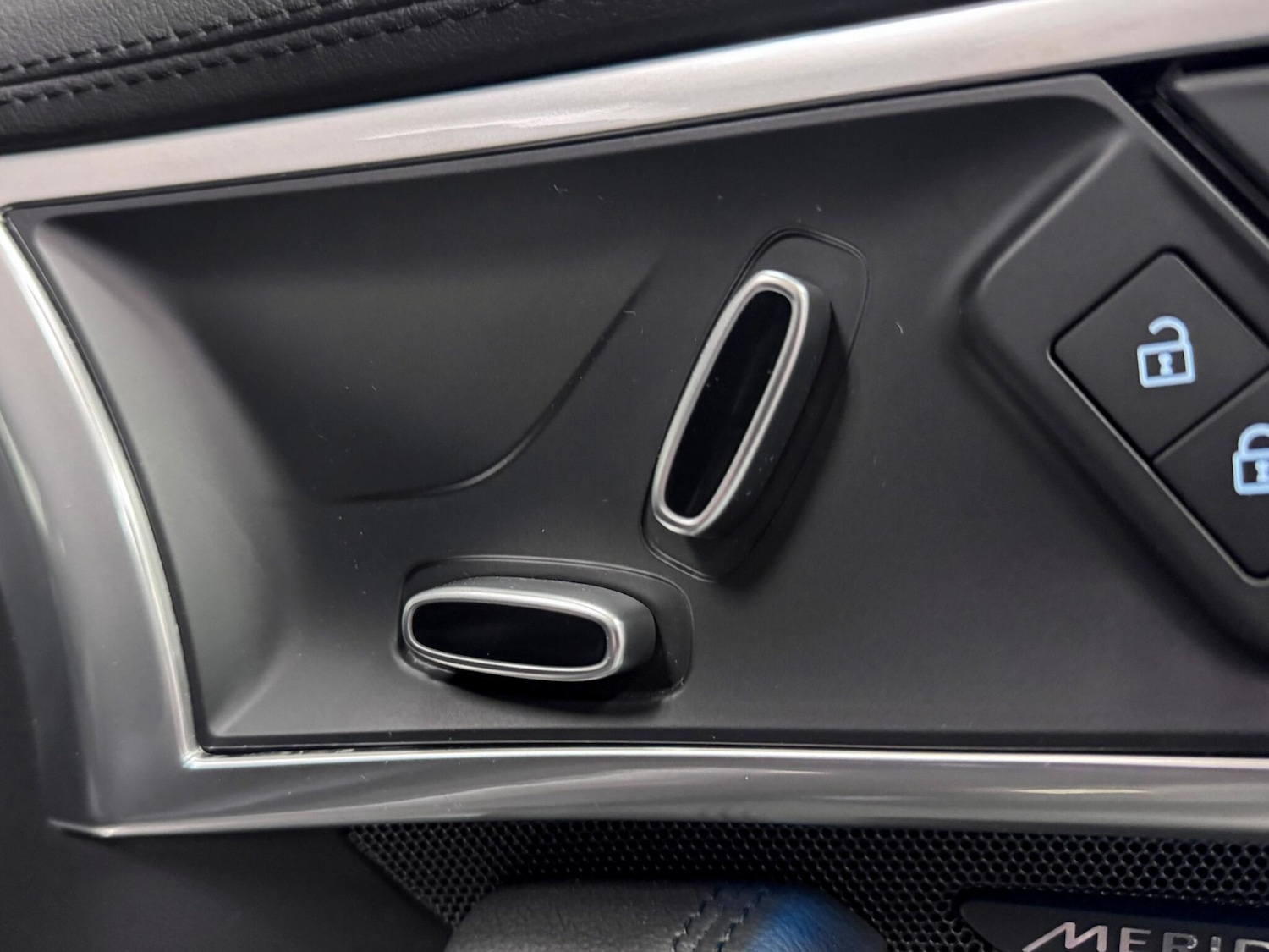 Used Jaguar F-Type 2023 for sale - 76689665: Photo 13