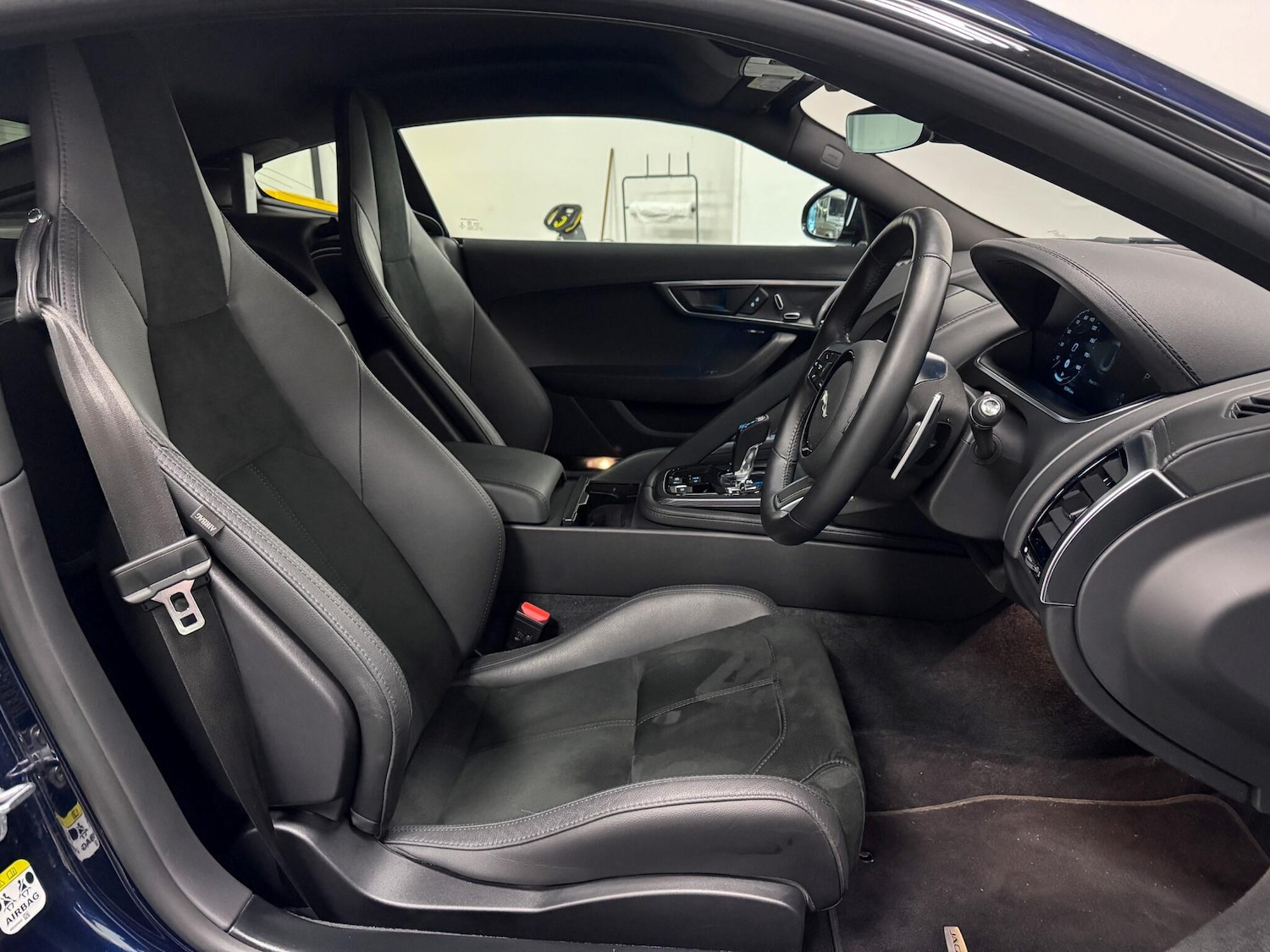 Used Jaguar F-Type 2023 for sale - 76689665: Photo 21