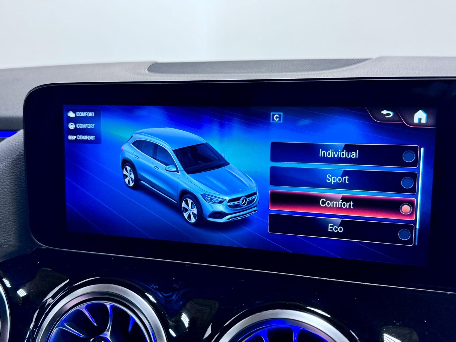 Used Mercedes-Benz GLA 2023 for sale - 77994361: Photo 50