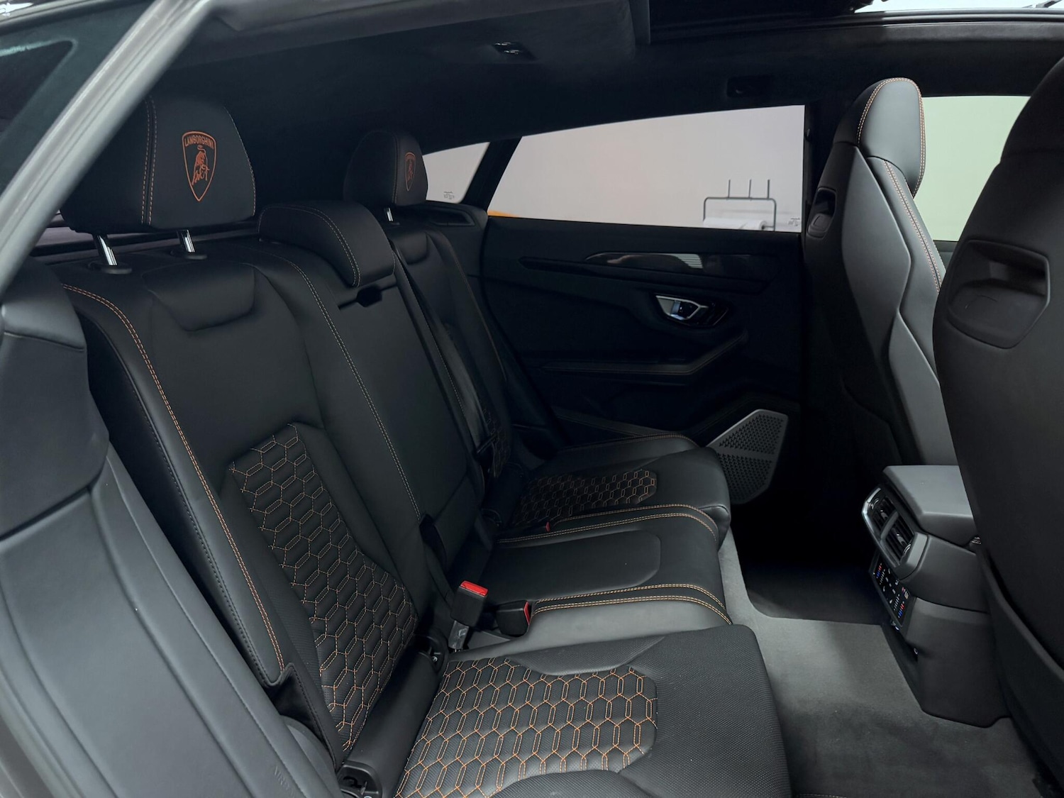 Used Lamborghini Urus 2022 for sale - 77029376: Photo 33