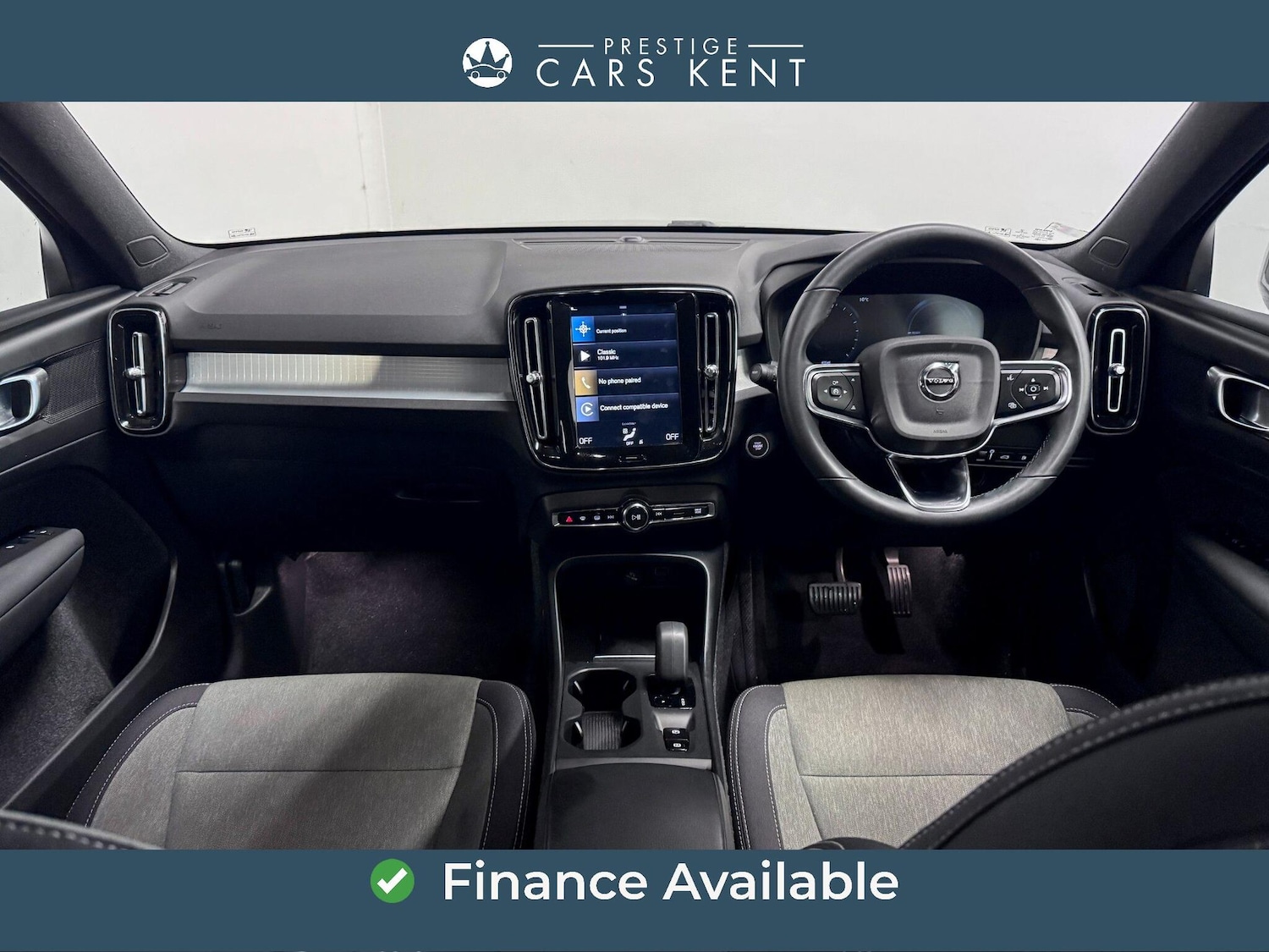 Used Volvo XC40 2022 for sale - 77120639: Photo 2