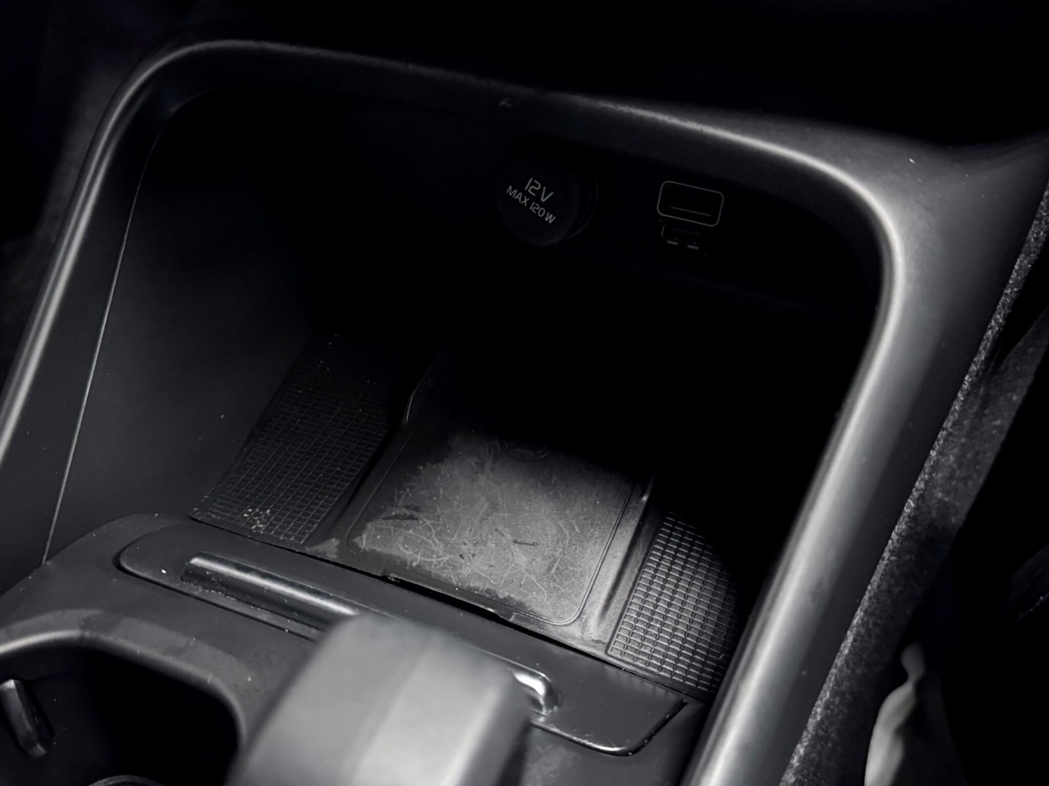 Used Volvo XC40 2022 for sale - 77120639: Photo 28