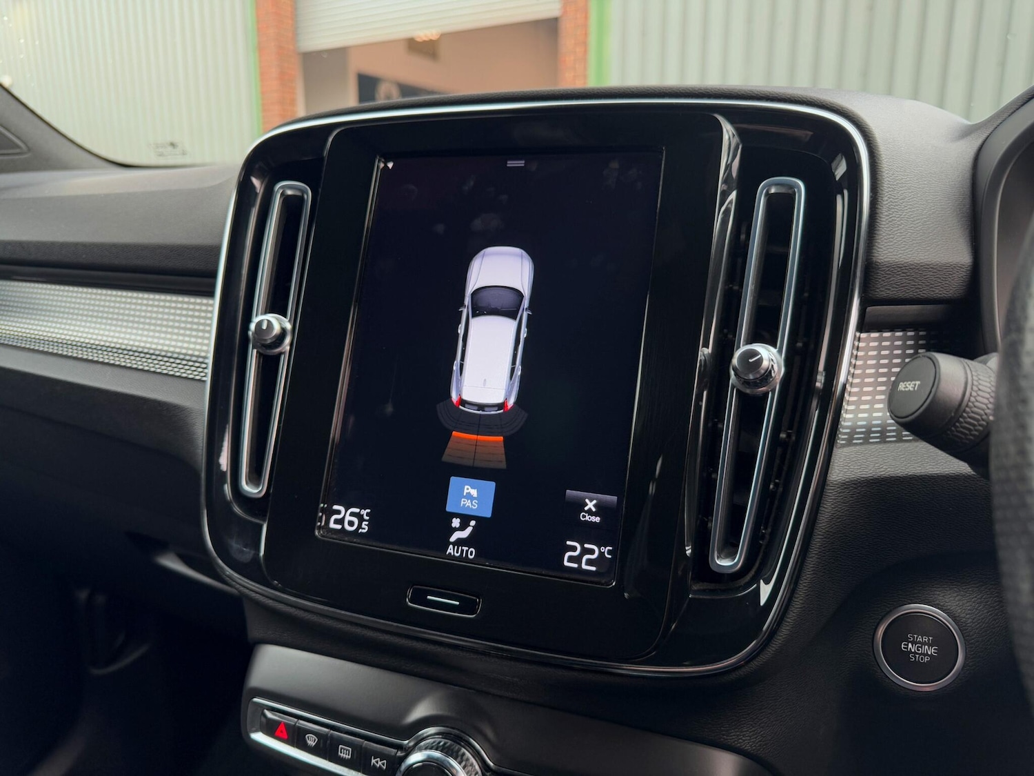 Used Volvo XC40 2021 for sale - 76326484: Photo 40