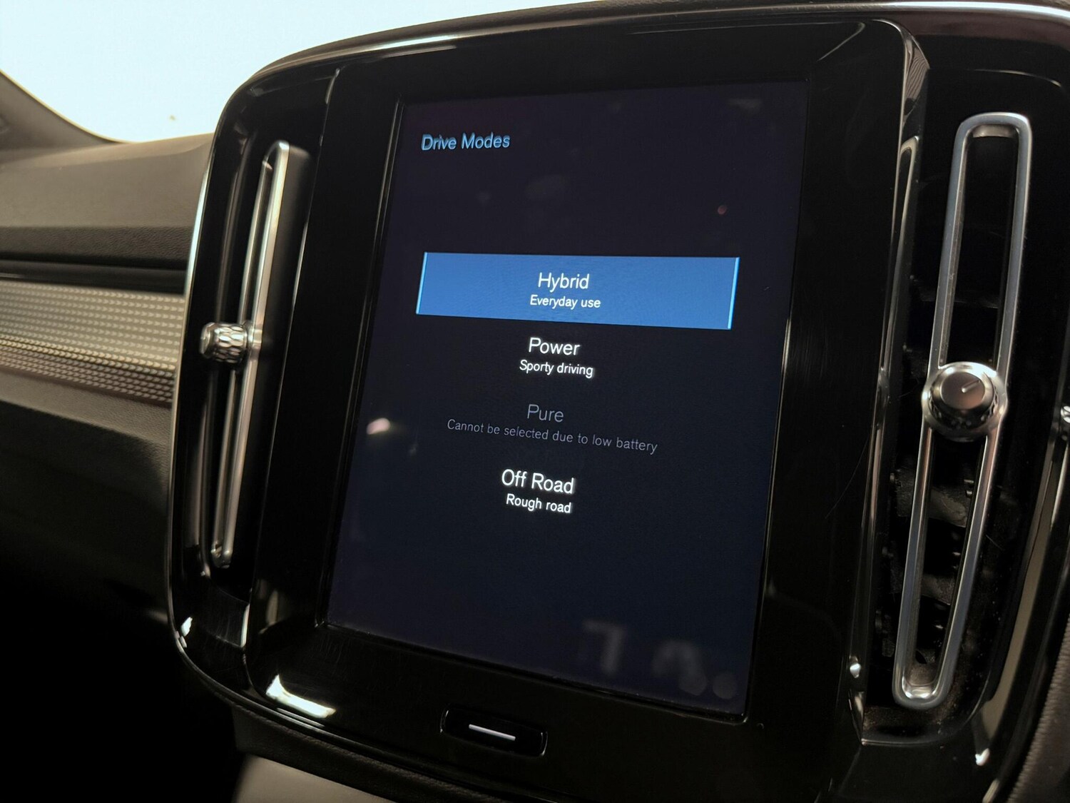 Used Volvo XC40 2021 for sale - 76326484: Photo 46