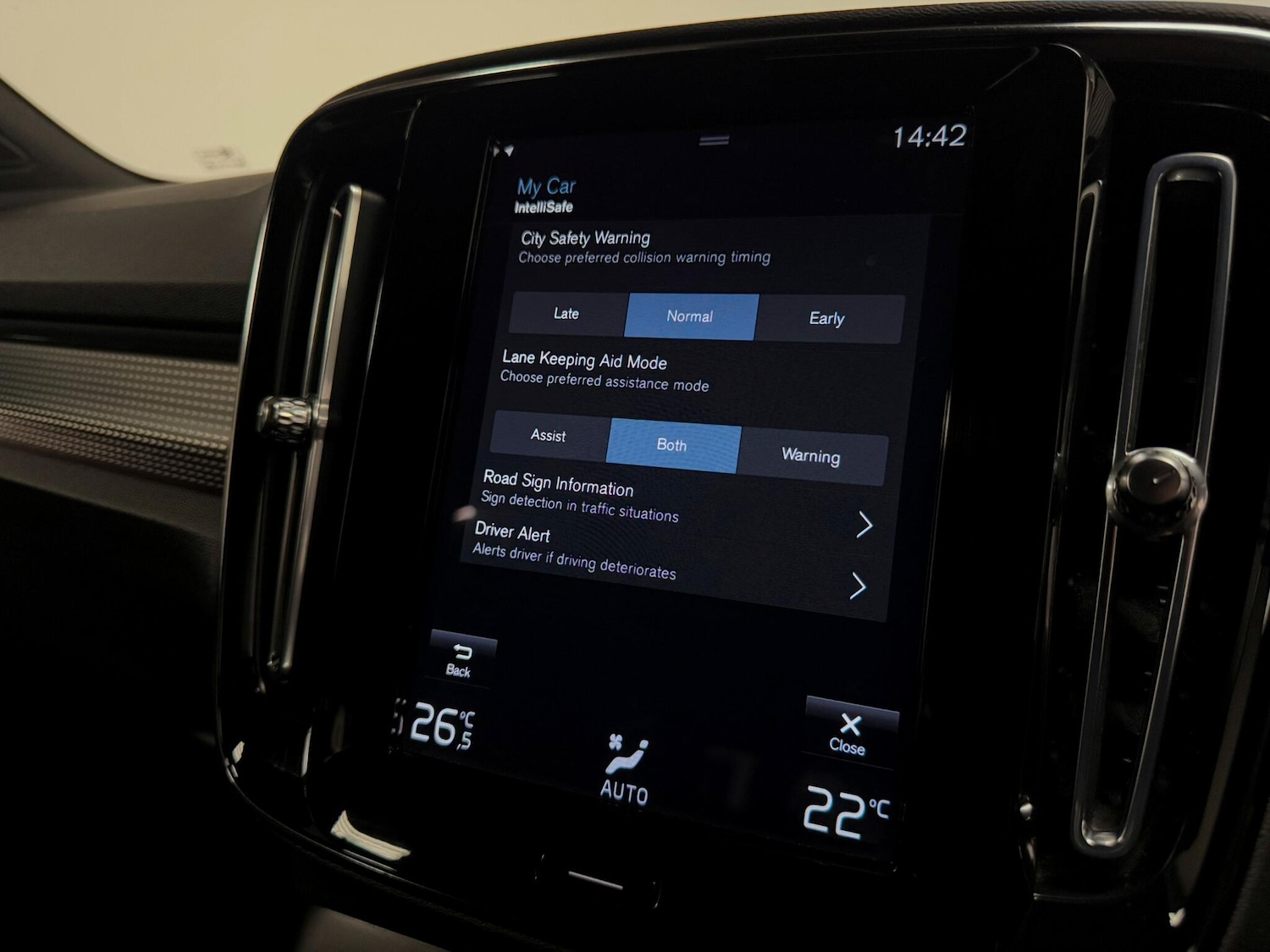 Used Volvo XC40 2021 for sale - 76326484: Photo 47