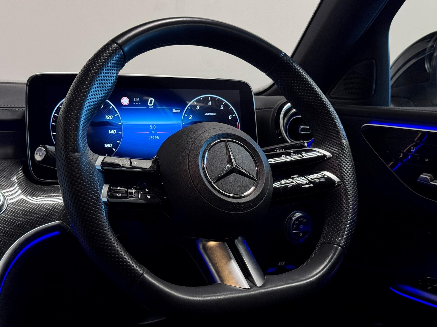 Used Mercedes-Benz C Class 2023 for sale - 76608558: Photo 34