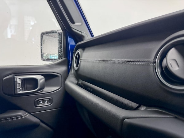 Used Jeep Wrangler 2020 for sale - 75732337: Photo 28