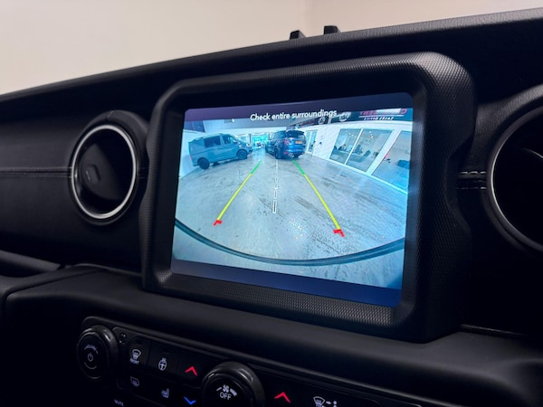 Used Jeep Wrangler 2020 for sale - 75732337: Photo 45