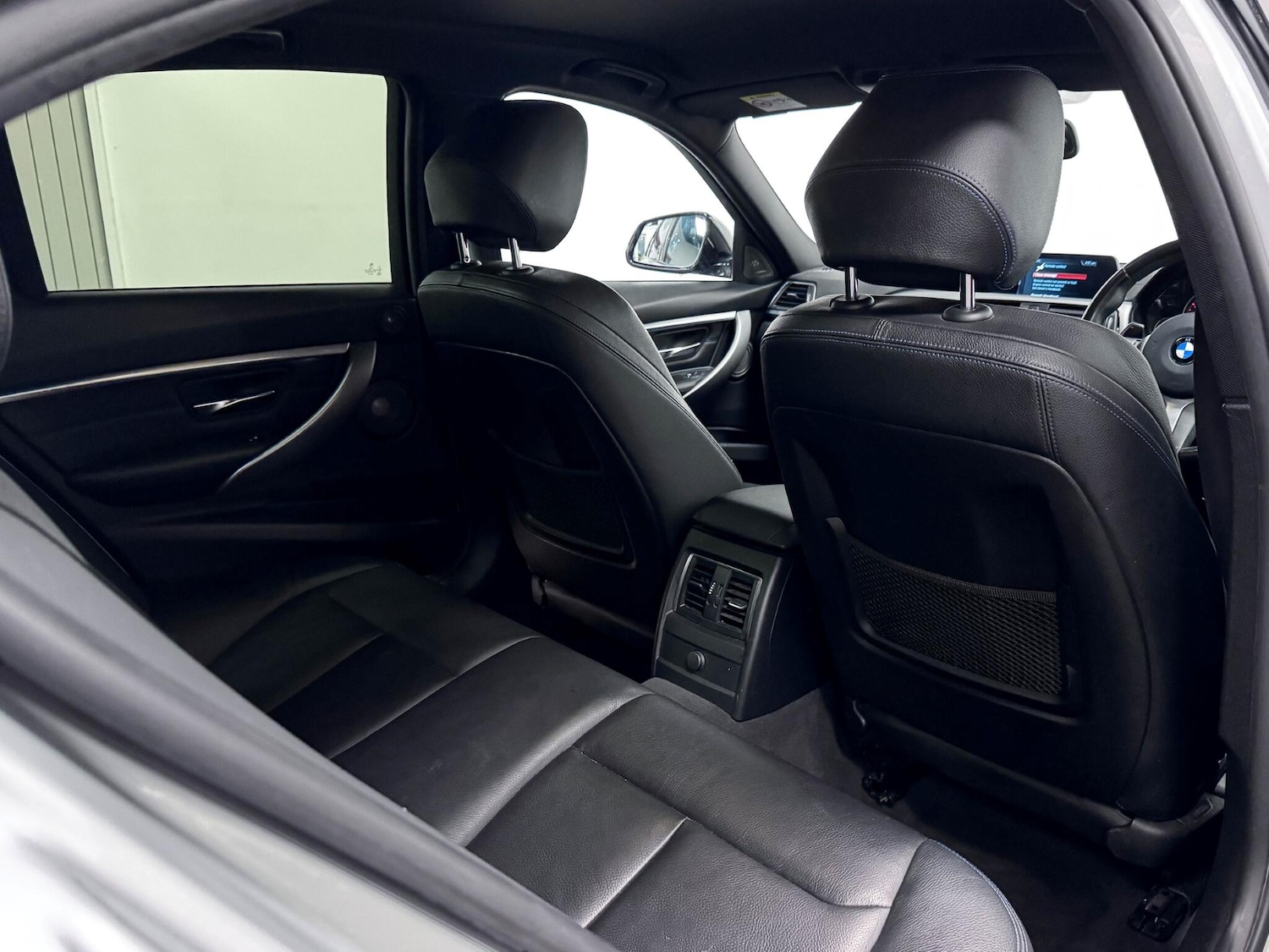 Used BMW 3 Series 2018 for sale - 76989584: Photo 22