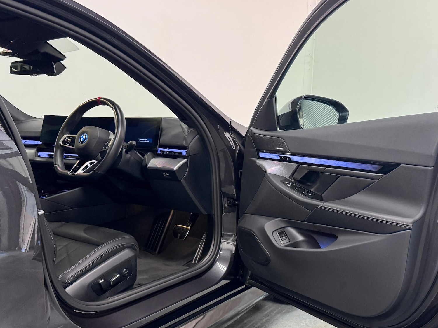 Used BMW 5 Series 2024 for sale - 76689661: Photo 12