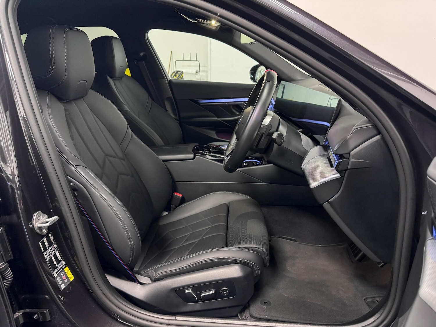 Used BMW 5 Series 2024 for sale - 76689661: Photo 19