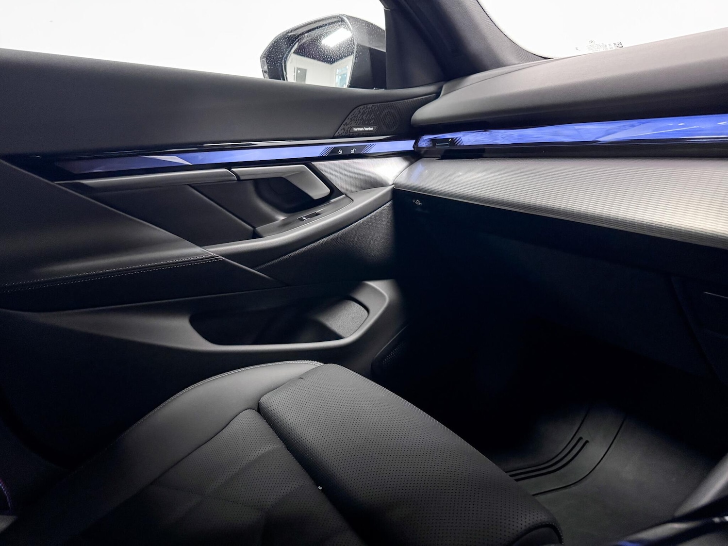 Used BMW 5 Series 2024 for sale - 76689661: Photo 28