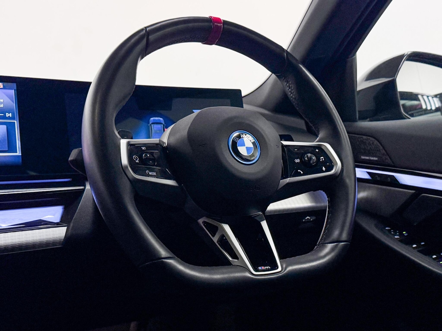 Used BMW 5 Series 2024 for sale - 76689661: Photo 32