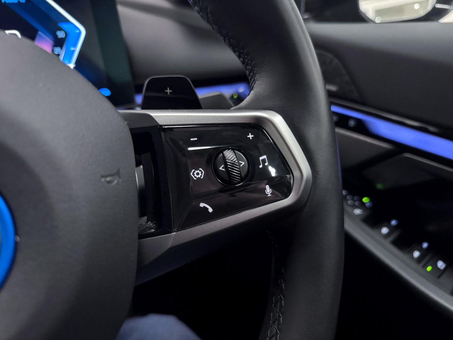 Used BMW 5 Series 2024 for sale - 76689661: Photo 36