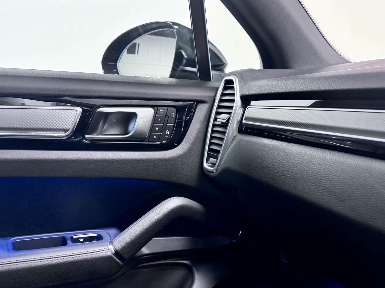 Used Porsche Cayenne 2023 for sale - 77550646: Photo 29