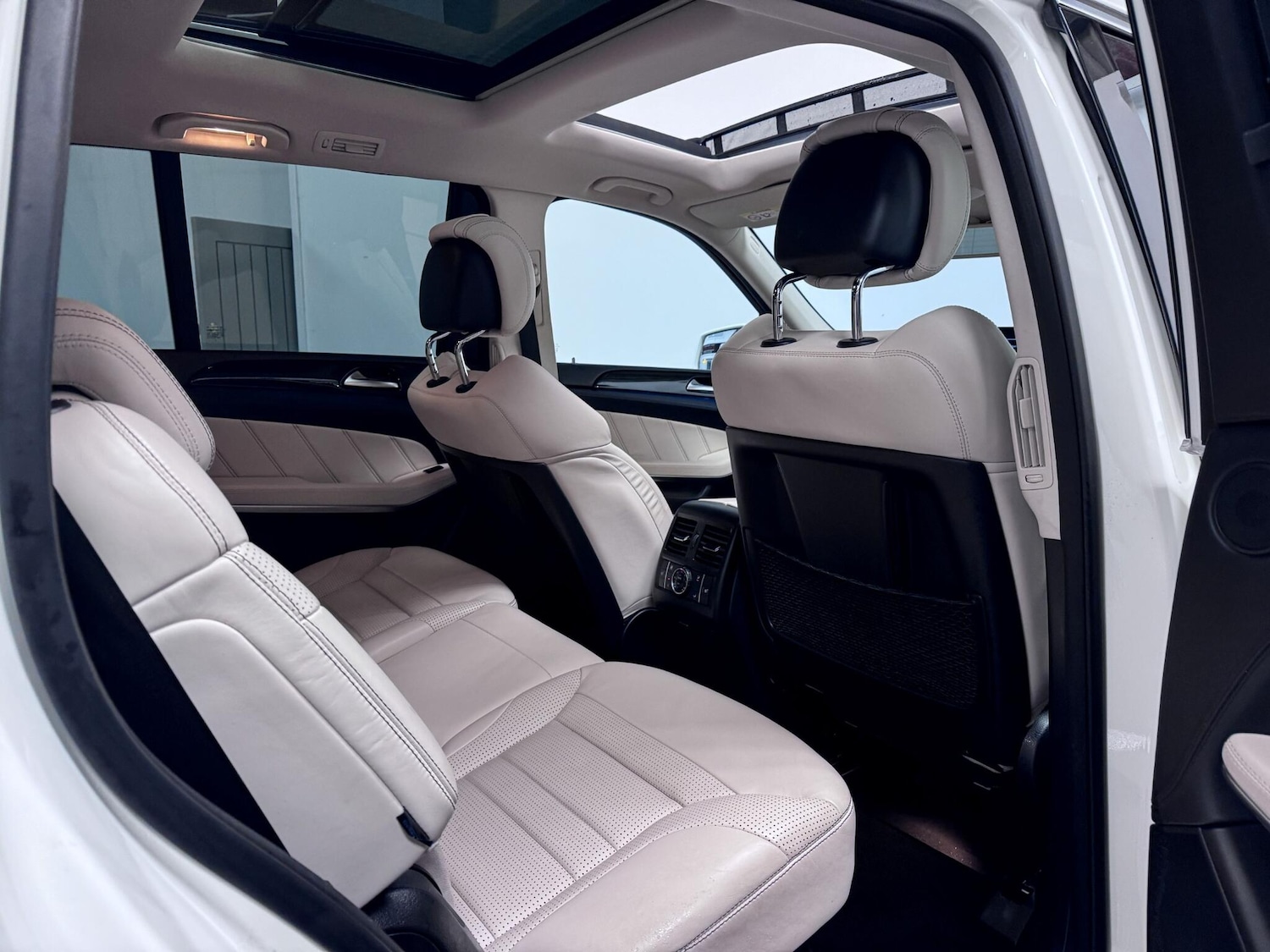 Used Mercedes-Benz GLS 2019 for sale - 76781321: Photo 28