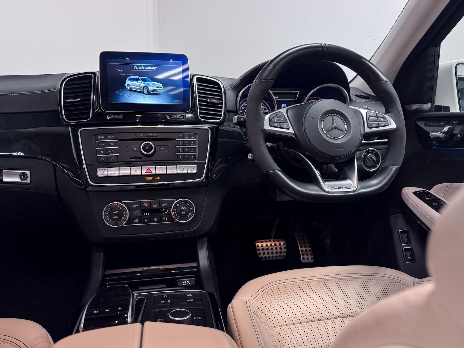 Used Mercedes-Benz GLS 2019 for sale - 76781321: Photo 38