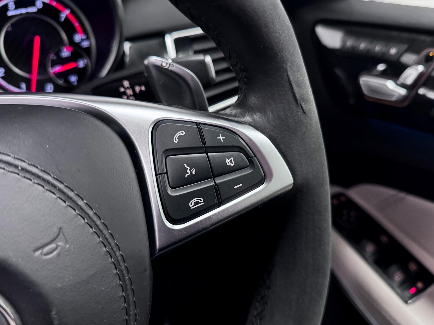 Used Mercedes-Benz GLS 2019 for sale - 76781321: Photo 43