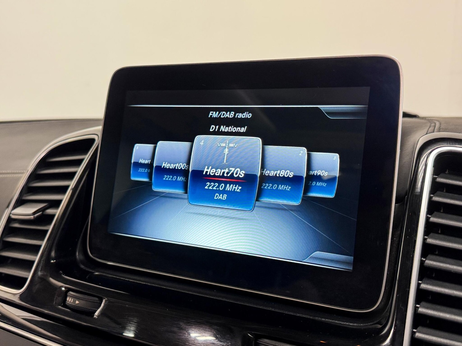 Used Mercedes-Benz GLS 2019 for sale - 76781321: Photo 48