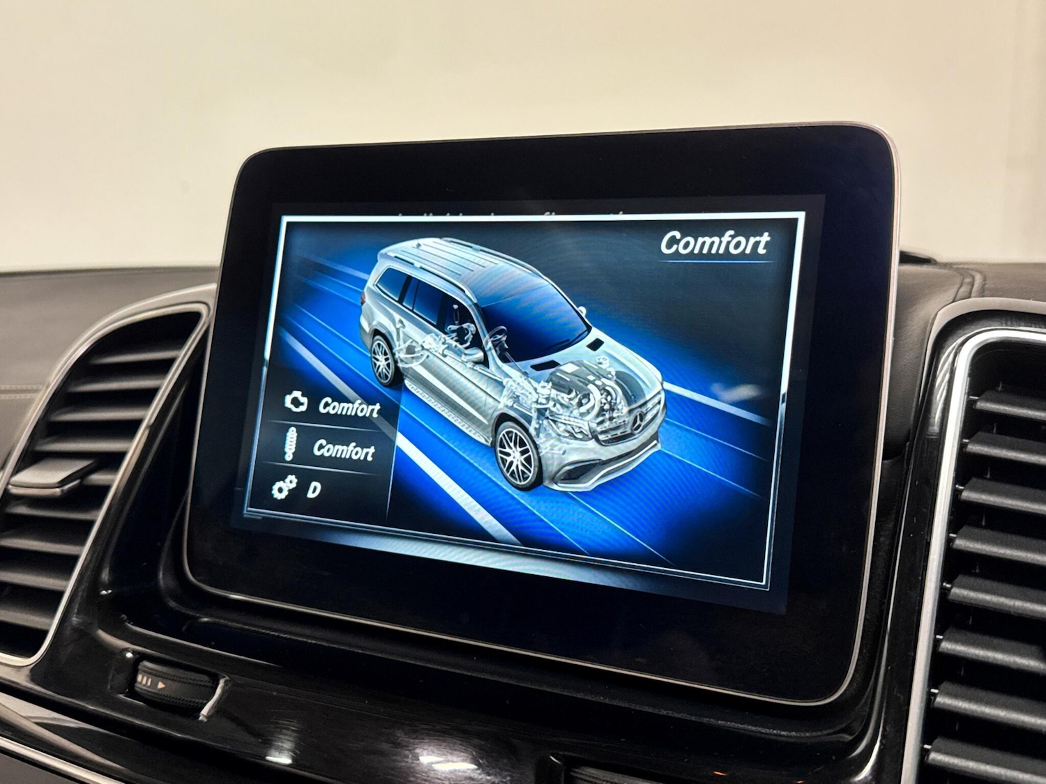 Used Mercedes-Benz GLS 2019 for sale - 76781321: Photo 60