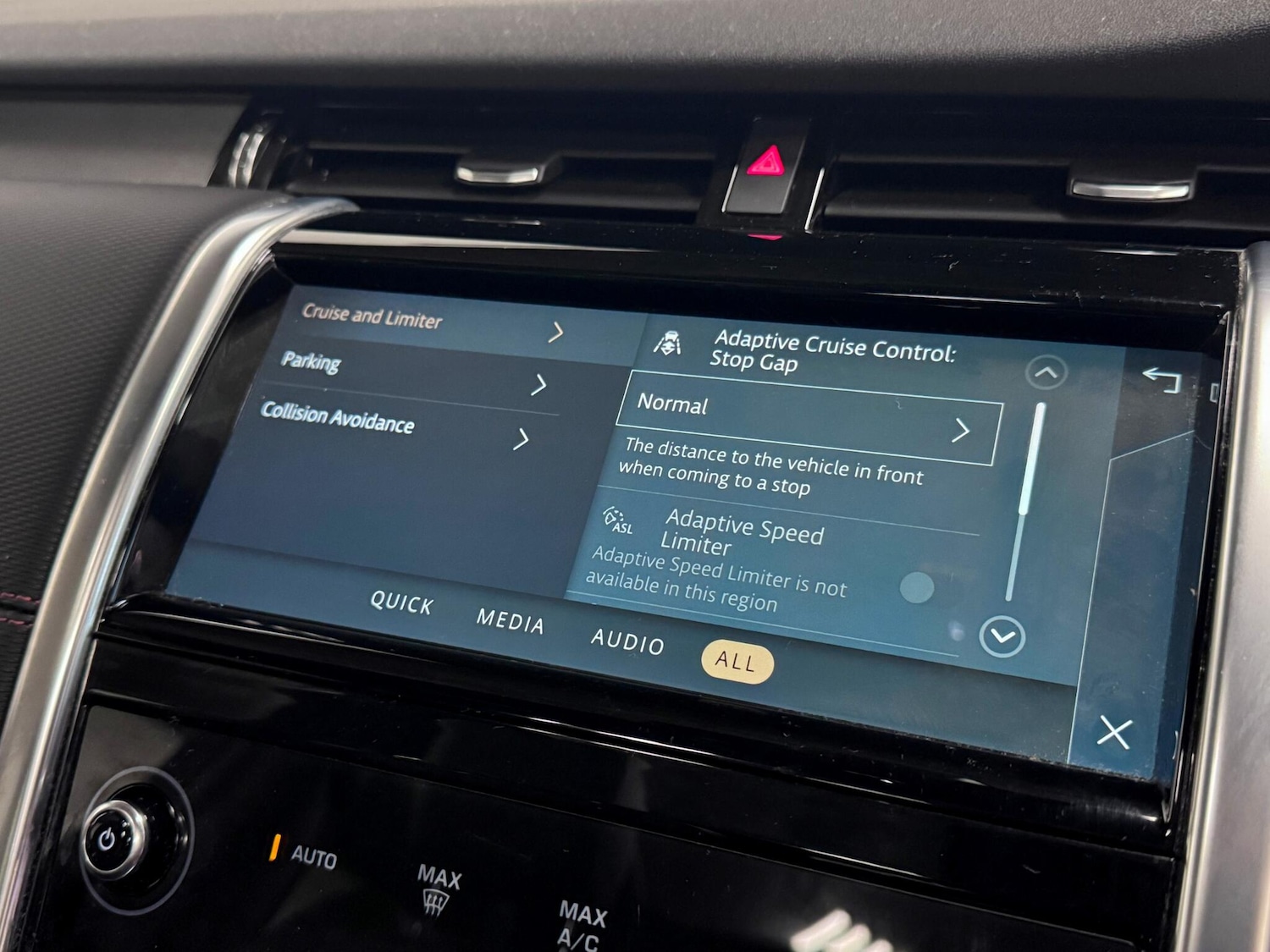 Used Land Rover Discovery Sport 2022 for sale - 77203431: Photo 47