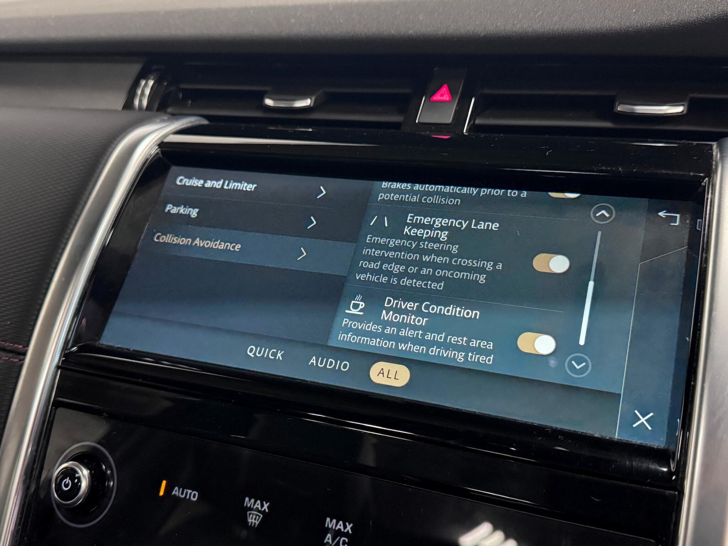 Used Land Rover Discovery Sport 2022 for sale - 77203431: Photo 51