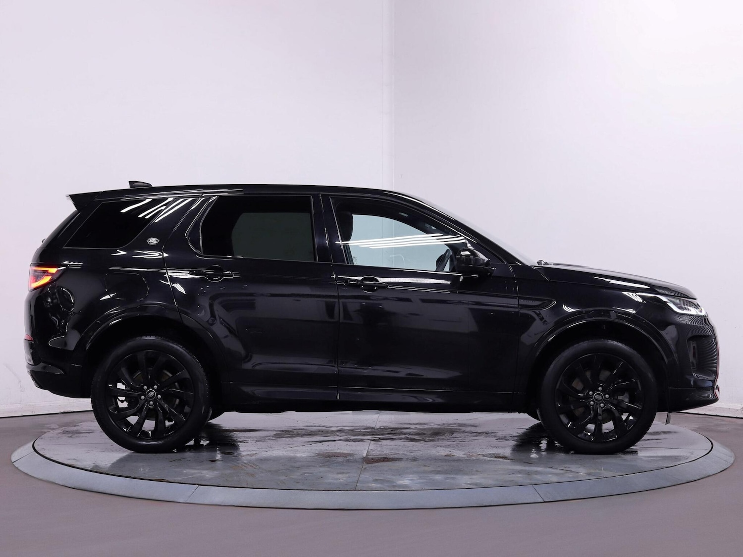 Used Land Rover Discovery Sport 2022 for sale - 77203431: Photo 8