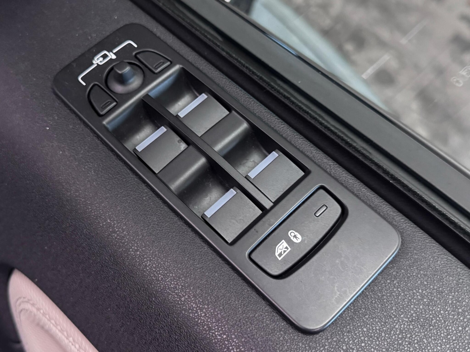 Used Land Rover Discovery Sport 2022 for sale - 76824594: Photo 16