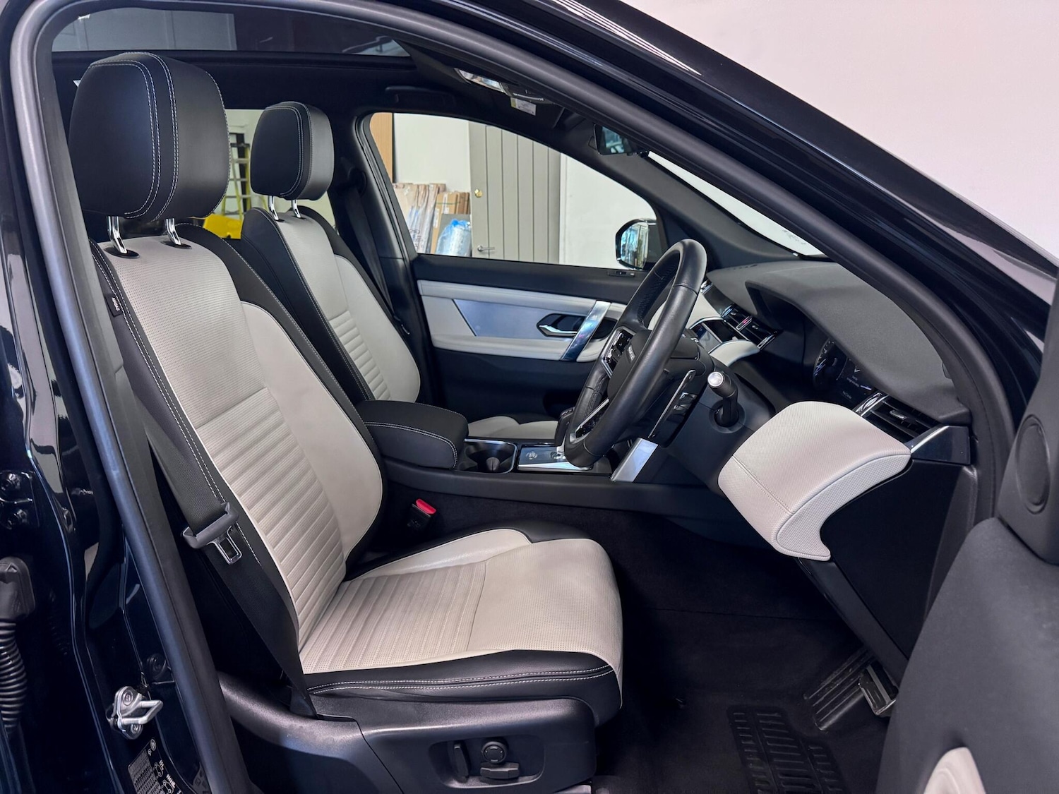 Used Land Rover Discovery Sport 2022 for sale - 76824594: Photo 19