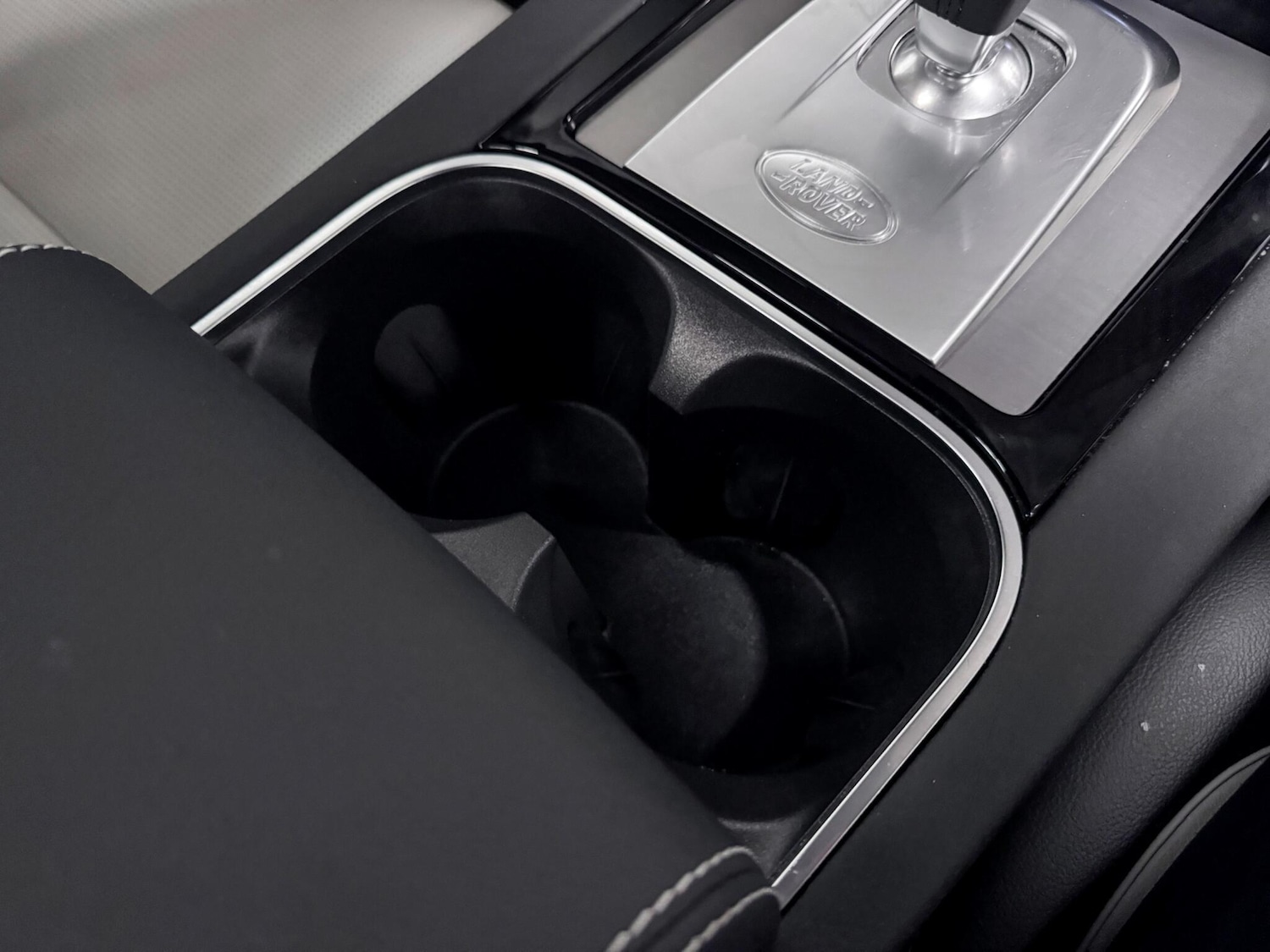 Used Land Rover Discovery Sport 2022 for sale - 76824594: Photo 26